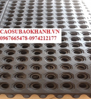 TẤM CAO SU LỖ TRƠN CHỐNG TRƯỢT