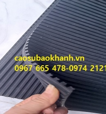 Cao su sọc ngang sọc dọc chống rung dày 10mm 